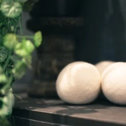 FAVE Drogerballen XL - 6 Stuks - Inclusief 2x Lavendelolie & Opbergzakje - Wasbol - Wasballen - Doseerbol - Droogballen - Duurzaam 12 FAVE Drogerballen XL - 6 Stuks - Inclusief 2x Lavendelolie & Opbergzakje - Wasbol - Wasballen - Doseerbol - Droogballen - Duurzaam -Thuis Wassen 1200x1200 1571