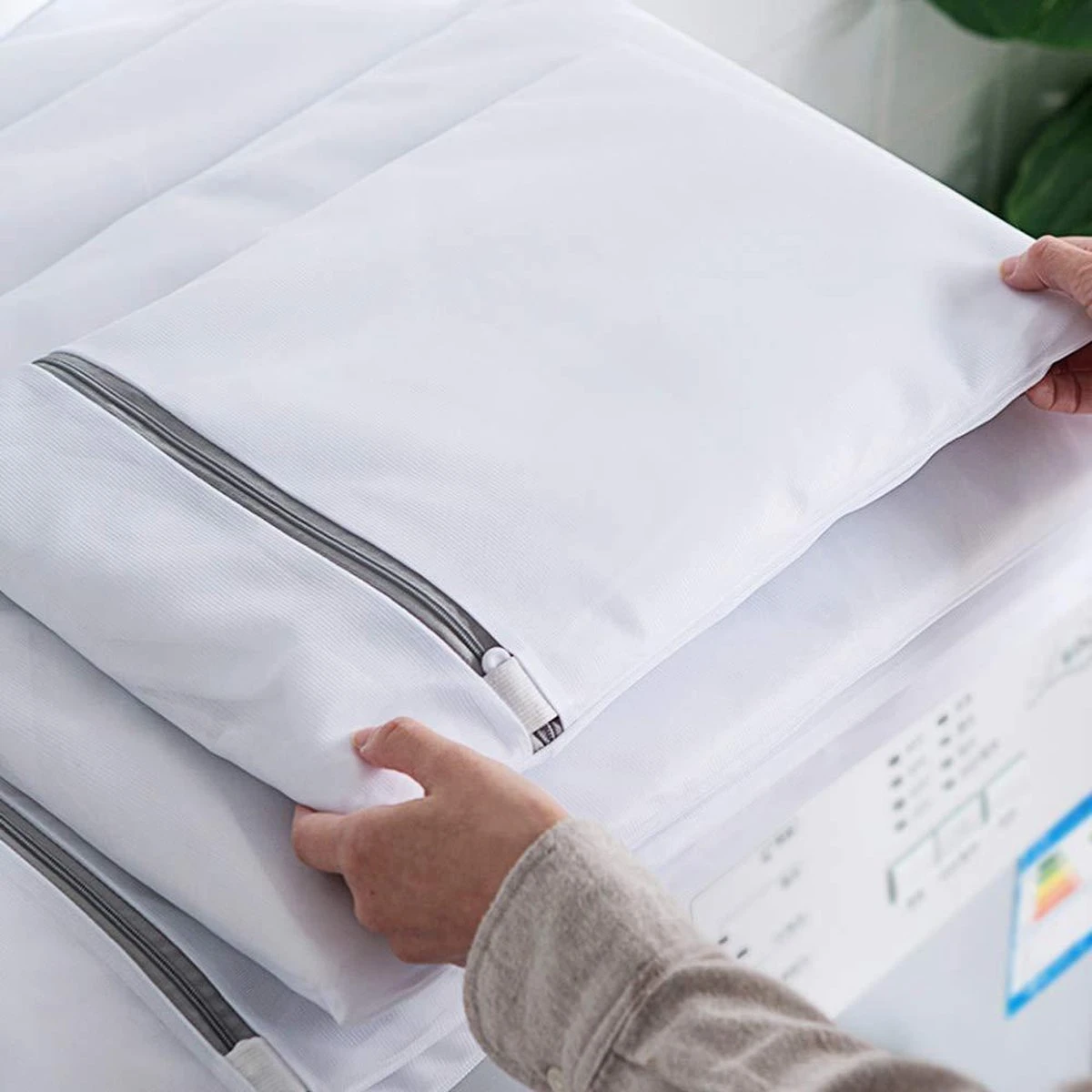 ForDig Wasnet Waszakjes (5 Stuks) Voor Lingerie En Fijne Was - Geschikt Voor Wasmachine - Met Rits - Wit 9 ForDig Wasnet Waszakjes (5 Stuks) Voor Lingerie En Fijne Was - Geschikt Voor Wasmachine - Met Rits - Wit - Afbeelding 7