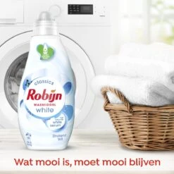 Robijn Klein & Krachtig Stralend Wit Vloeibaar Wasmiddel - 8 X 19 Wasbeurten - Voordeelverpakking -Thuis Wassen 1200x1200 235