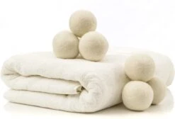 Geniet Van Gemak® | Herbruikbare Wollen Drogerballen | Wasbollen | Schaapswol | Duurzame En Energiebesparende Wasballen | 6 XL Drogerballen -Thuis Wassen 1200x816